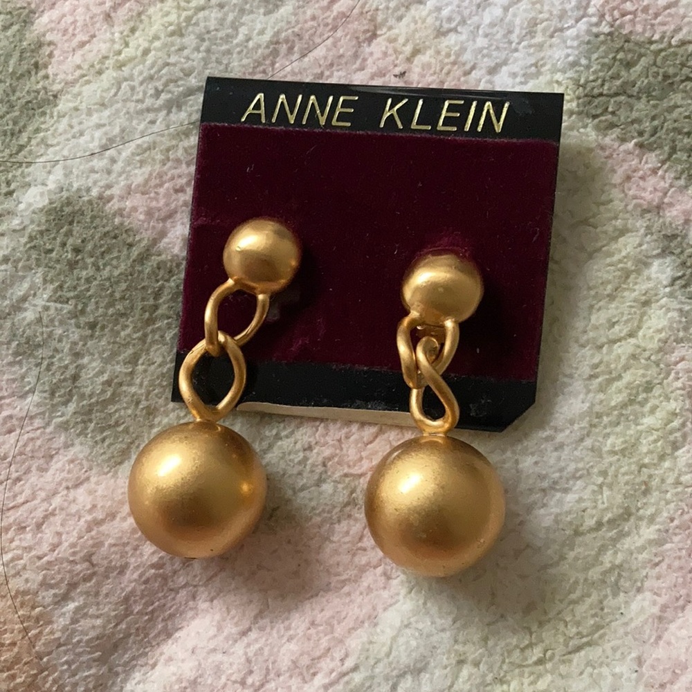 ANNE KLEIN VINTAGE GOLD DROP BALL COSTUME EARRINGS